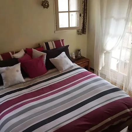 D'hotes Pacific Avenue Bed & Breakfast *